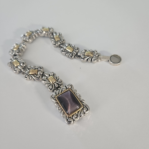 Bracelets with silver and gold tones. - Picture 2 of 4